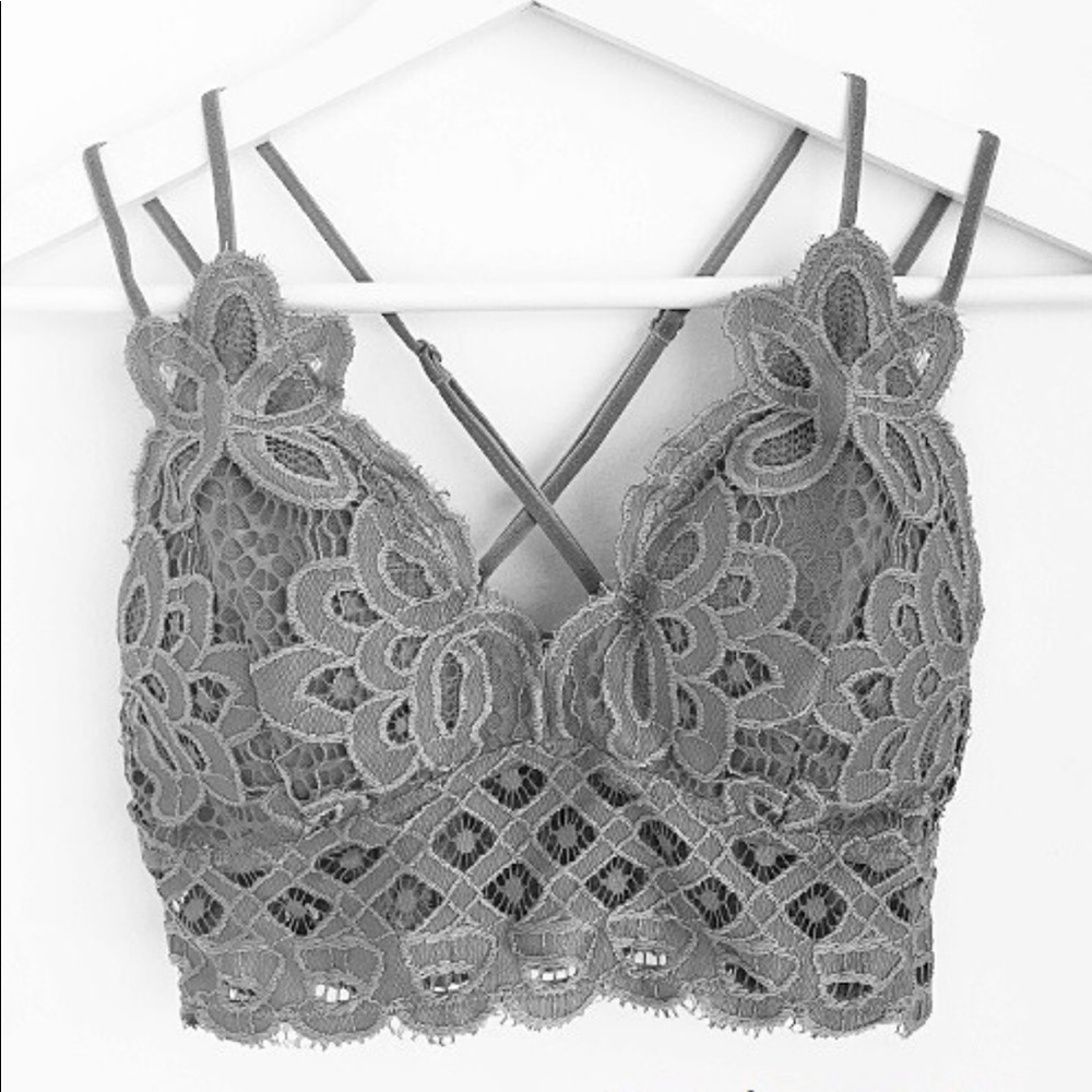 "CROCHET" in Light Grey